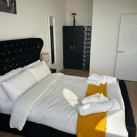 Flat 303 One Bedroom Apartment Бирмингам Екстериор снимка