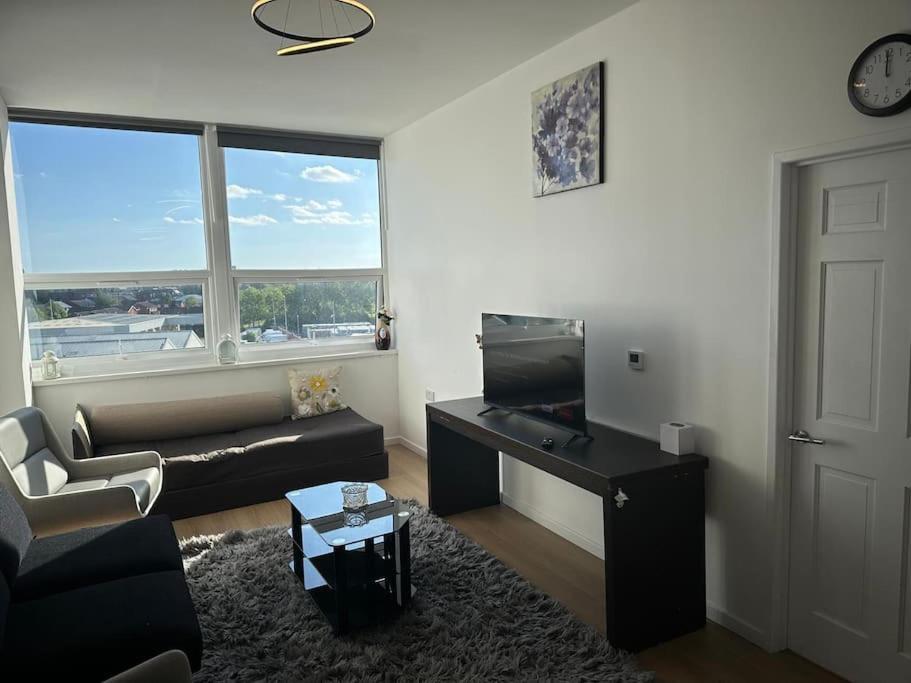 Flat 303 One Bedroom Apartment Бирмингам Екстериор снимка